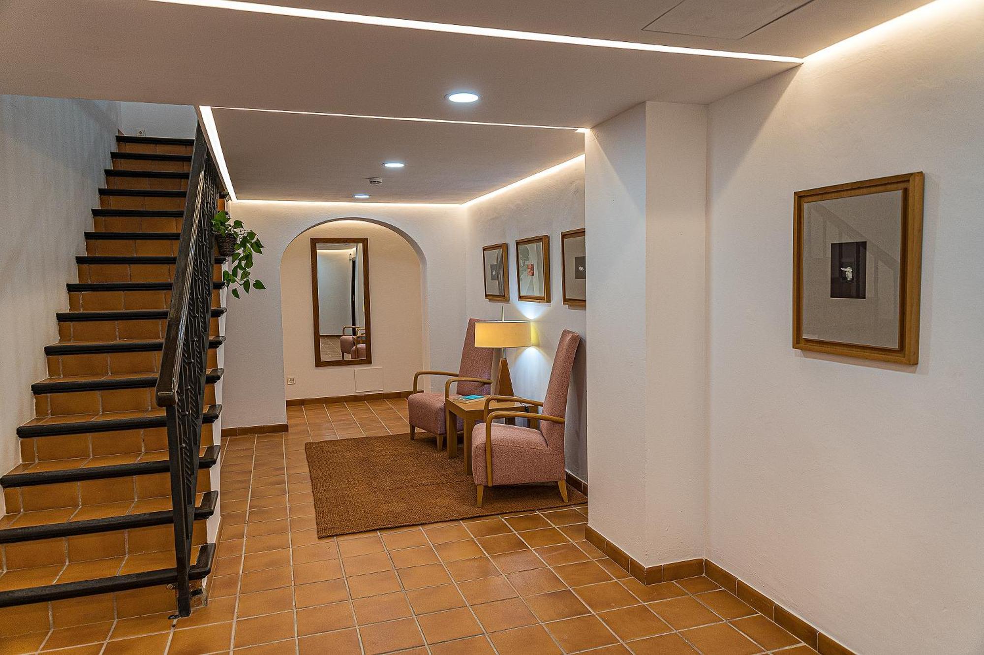 Hotel-Restaurante Casa Garcia アルモナステール・ラ・レアル エクステリア 写真