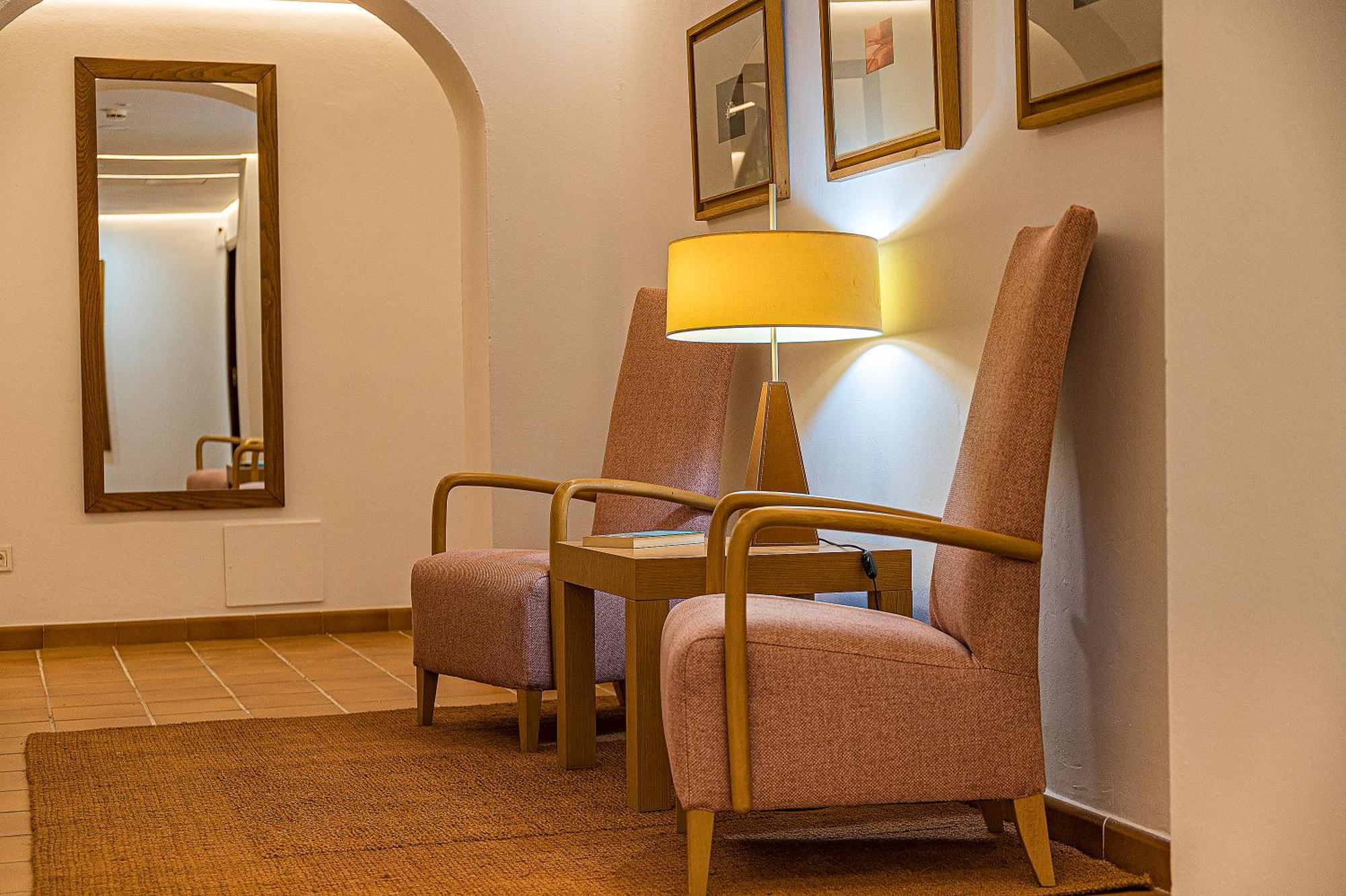 Hotel-Restaurante Casa Garcia アルモナステール・ラ・レアル エクステリア 写真