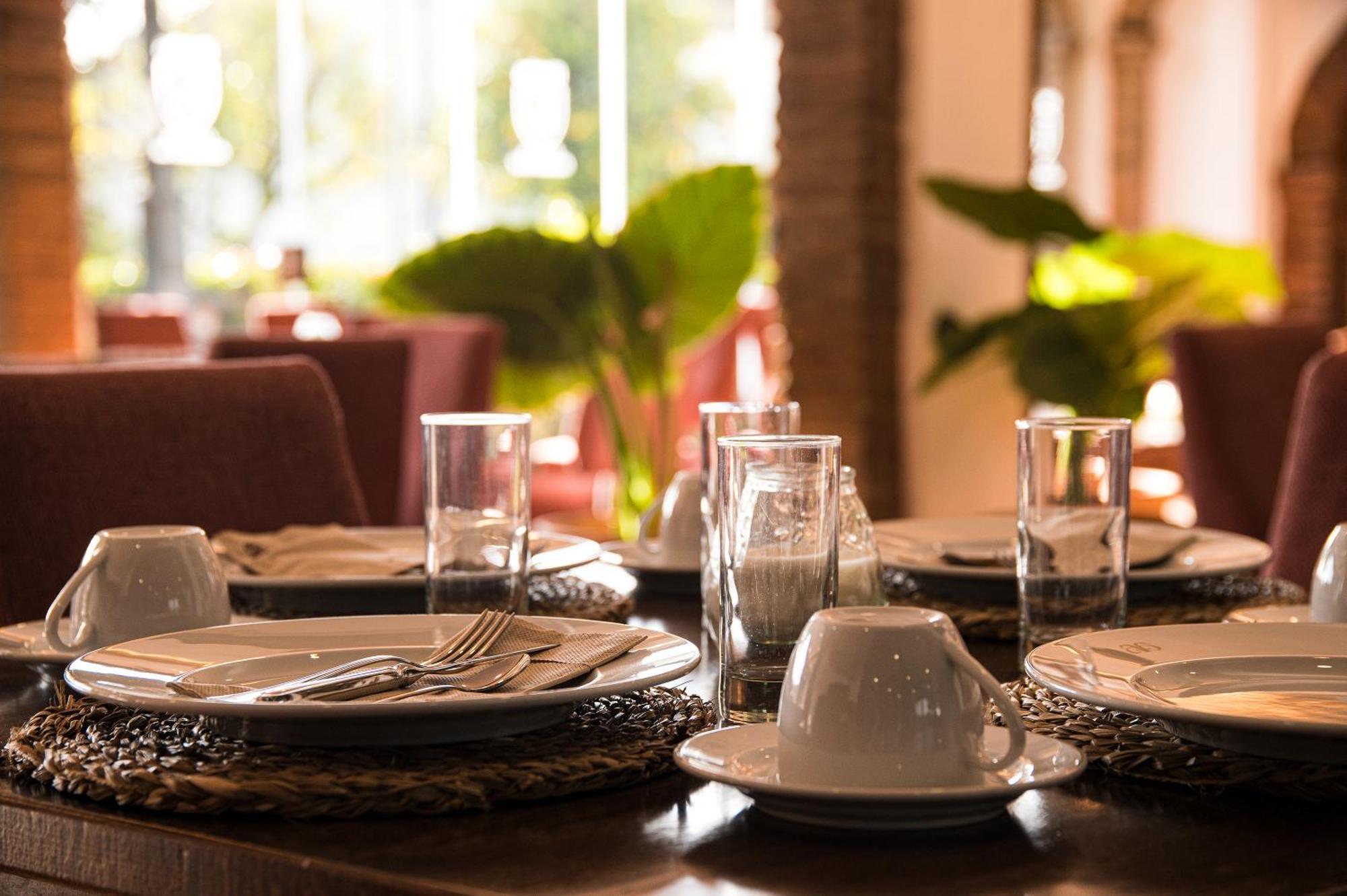 Hotel-Restaurante Casa Garcia アルモナステール・ラ・レアル エクステリア 写真